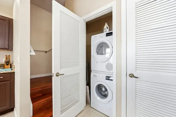 26-web-or-mls-2208-san-vittorino-cir-apt-107