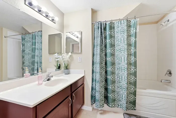 32-web-or-mls-2208-san-vittorino-cir-apt-107