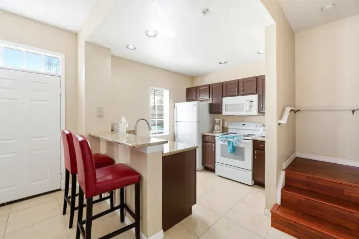 16-web-or-mls-2208-san-vittorino-cir-apt-107