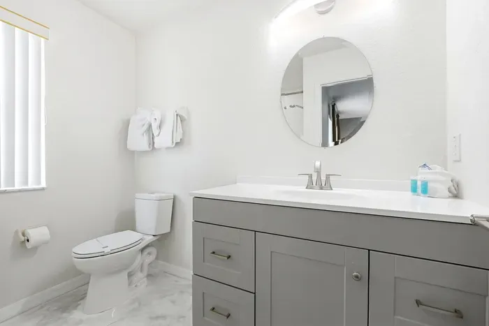 25-print-824-calabria-ave