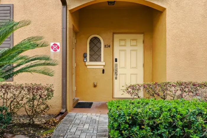 3-print-824-calabria-ave