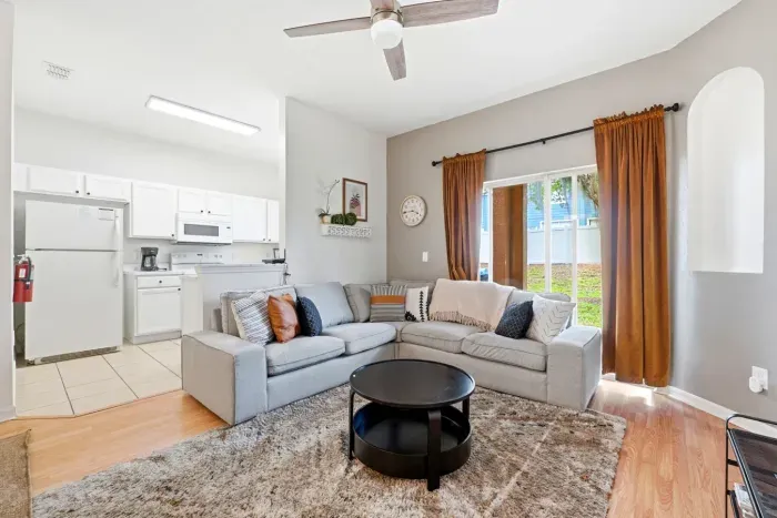 11-print-824-calabria-ave