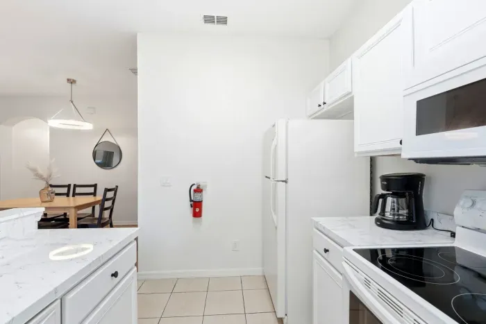 21-print-824-calabria-ave