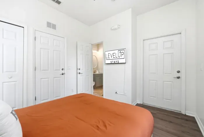 28-print-824-calabria-ave