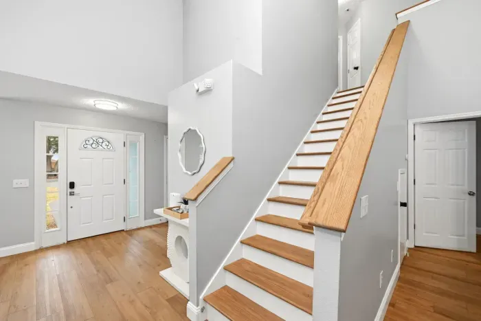 7-web-or-mls-4411-white-oak-cir