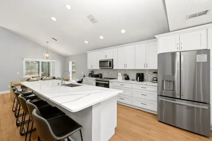 10-web-or-mls-4411-white-oak-cir