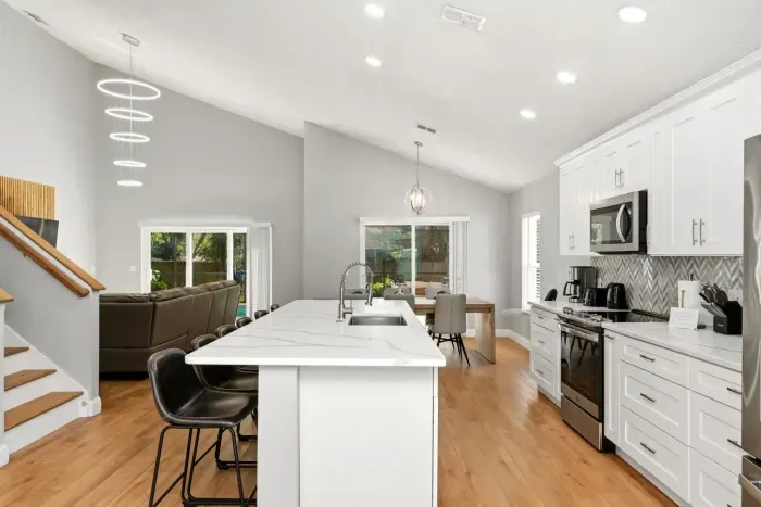 9-web-or-mls-4411-white-oak-cir