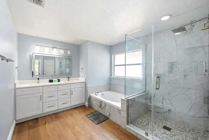 39-web-or-mls-4411-white-oak-cir
