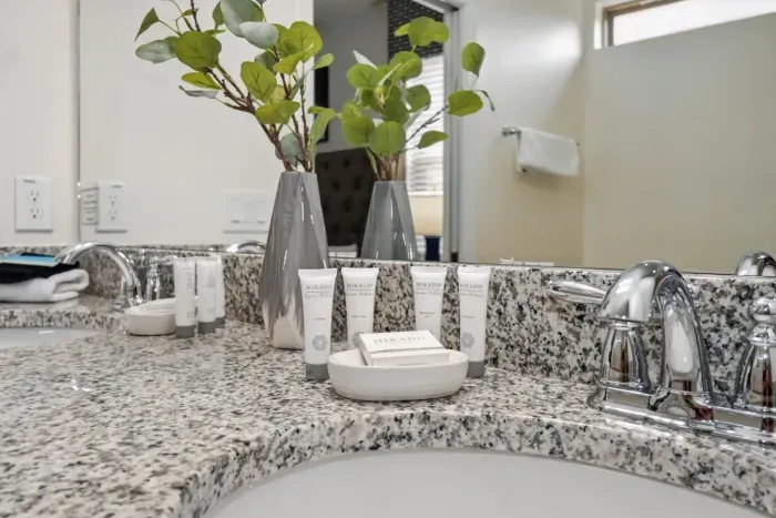 8883 Qin Loop_28.jpg