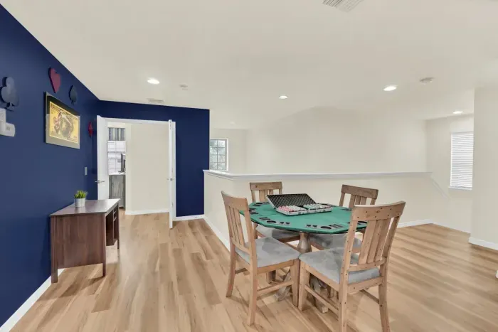 8883 Qin Loop_35.jpg