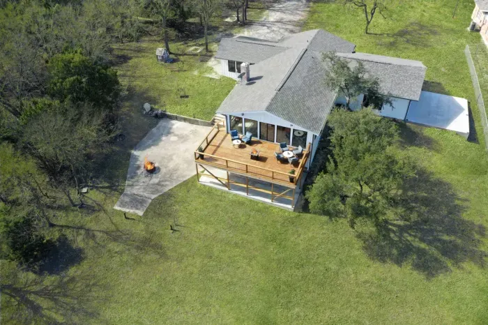 fiverr-538-05-02 (CAmera raw).jpg