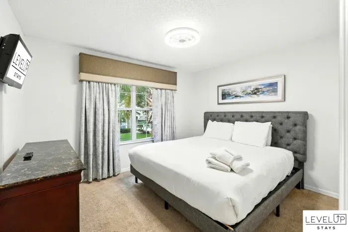 45-print-8520 Sunrise Key Dr_45.jpg