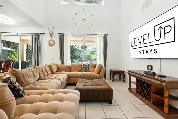 12-print-8520 Sunrise Key Dr_12-2.jpg