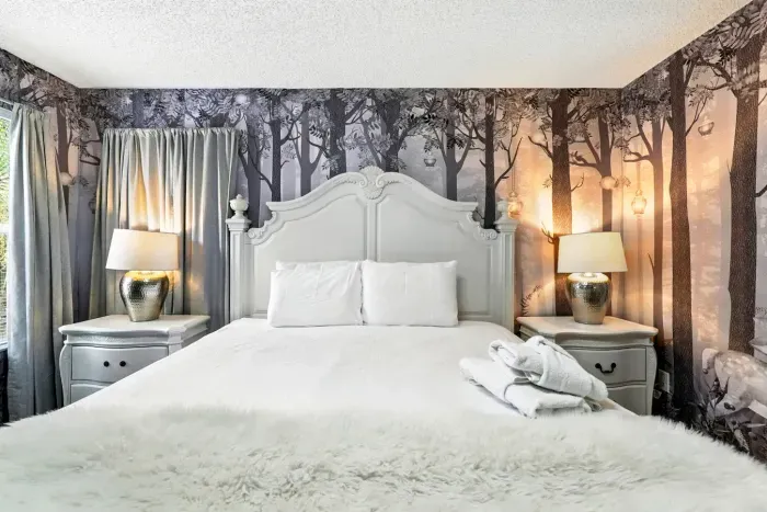 37-print-8520 Sunrise Key Dr_37.jpg