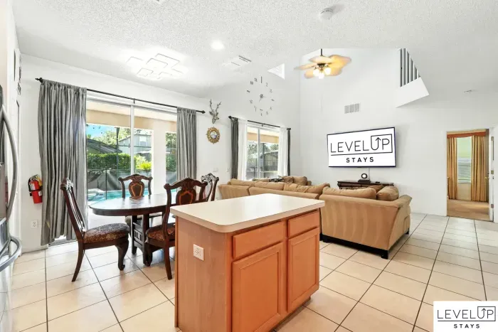 24-print-8520 Sunrise Key Dr_24.jpg