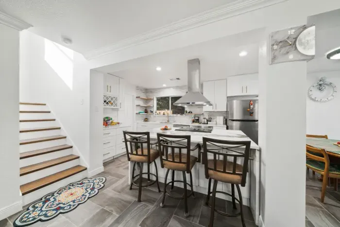 10111 Sungate Park-14.jpg