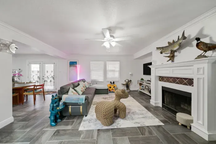 10111 Sungate Park-10.jpg