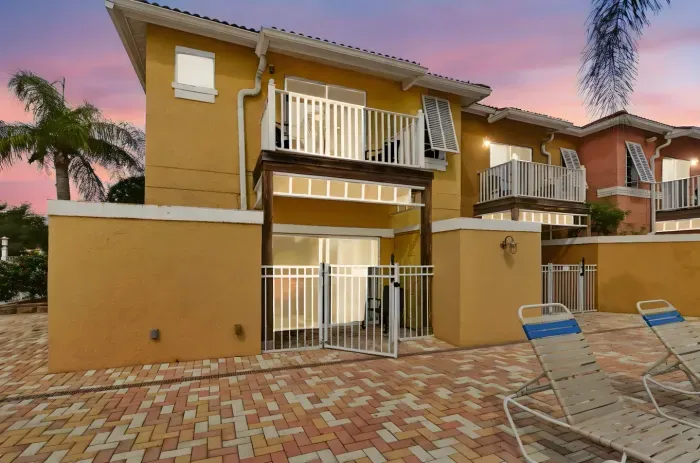 46-print-1001 Park Club Dr_45 day to dusk