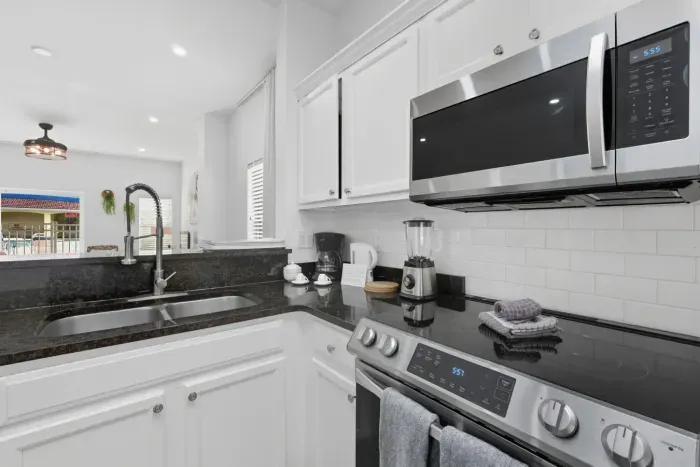 8-print-1001 Park Club Dr_08