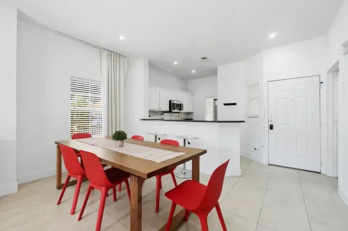 14-print-1001 Park Club Dr_14