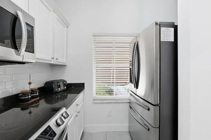 12-print-1001 Park Club Dr_12