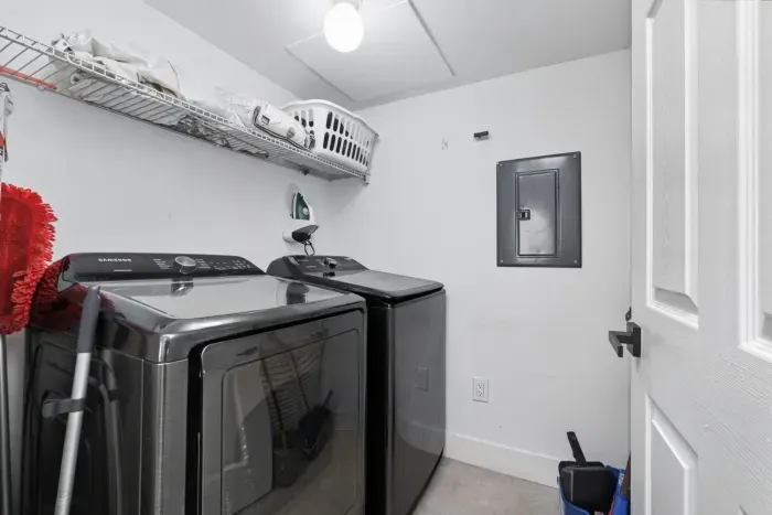 41-print-1001 Park Club Dr_41