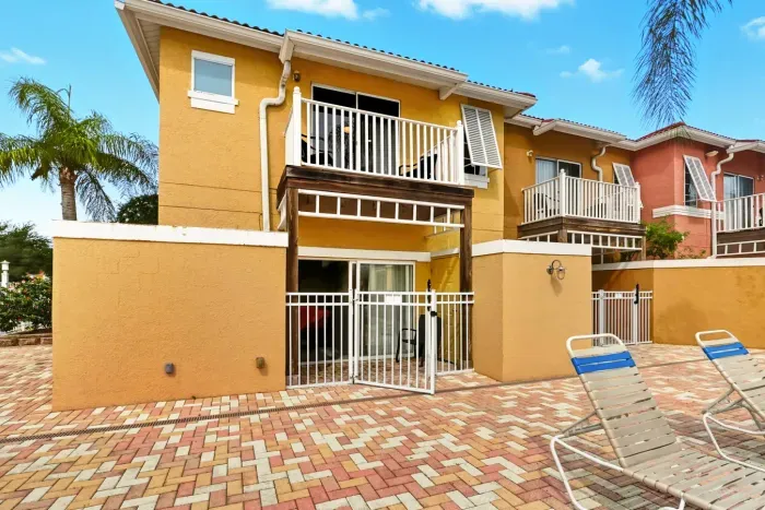 45-print-1001 Park Club Dr_45