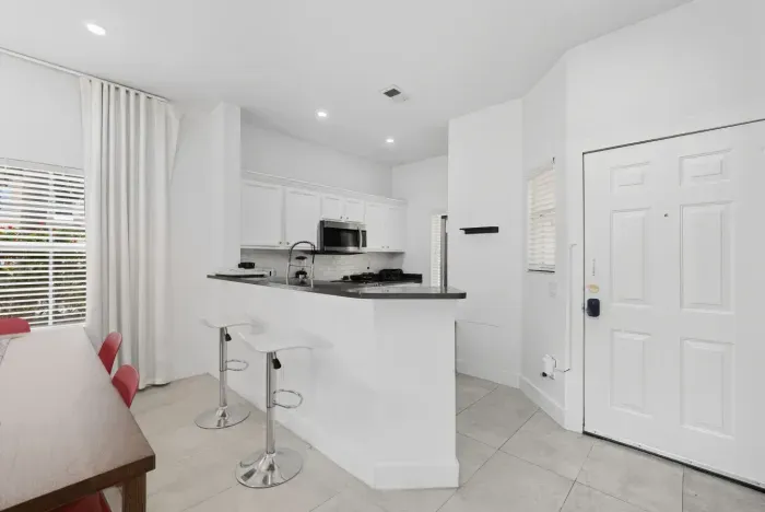 5-print-1001 Park Club Dr_05