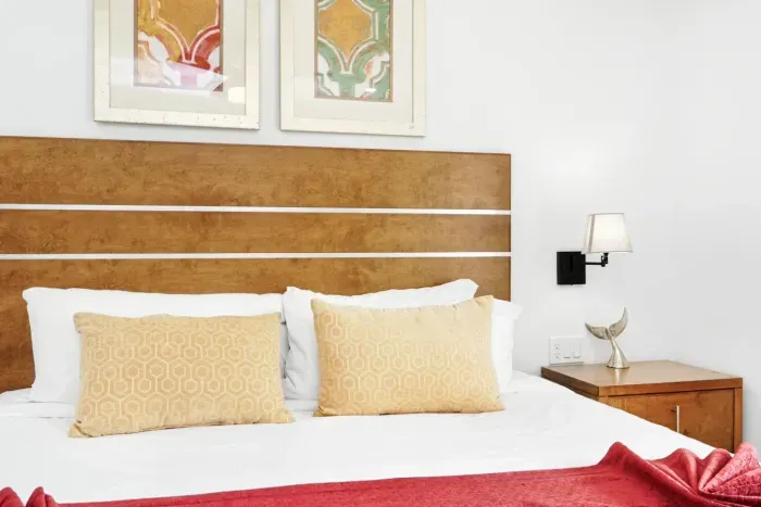 27-print-1001 Park Club Dr_27