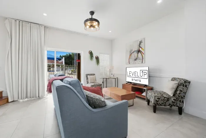 16-print-1001 Park Club Dr_16