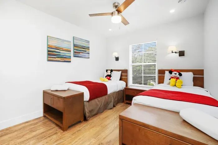 32-print-1001 Park Club Dr_32