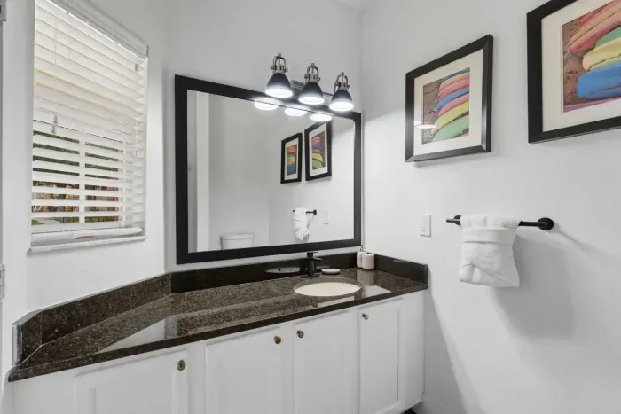 24-print-1001 Park Club Dr_24