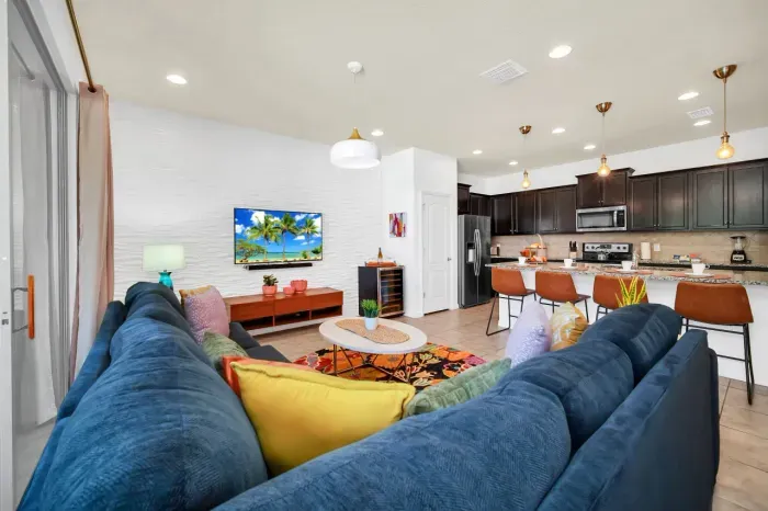 8891 Geneve Ct, Windsor at Westside_21.jpg