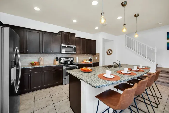 8891 Geneve Ct, Windsor at Westside_14 (1).jpg