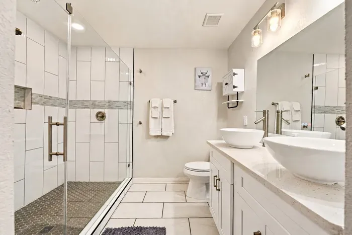 Primary bath with double vanity