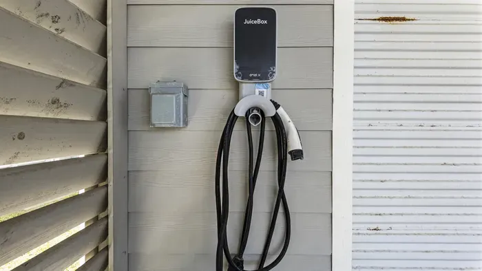 38-2003 Vista Dr-37.jpg