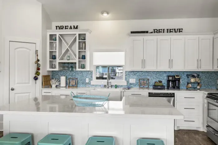 14-2003 Vista Dr-13.jpg