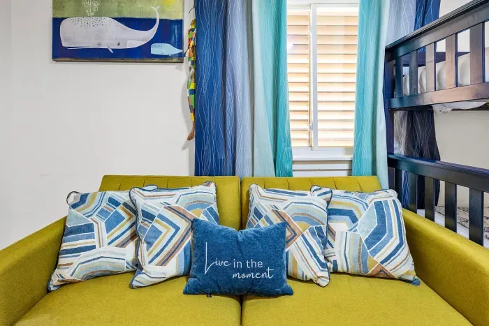 37-920 4th St-35.jpg