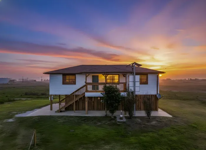 01-920 4th St-59.jpg