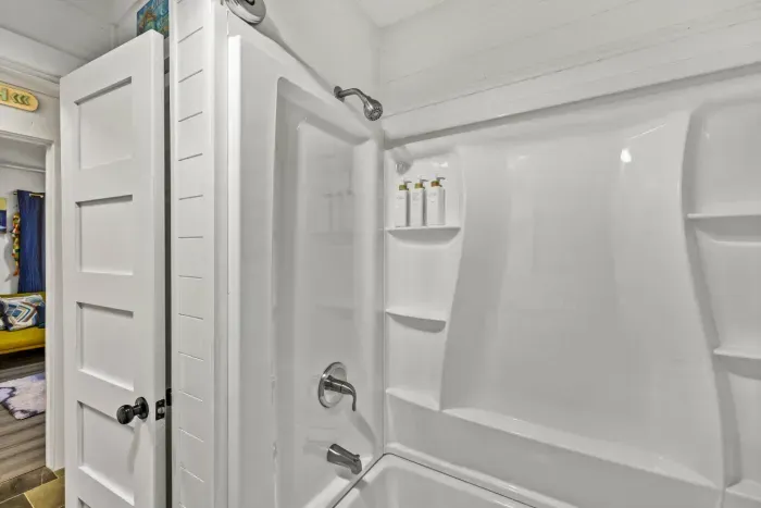 32-920 4th St-22.jpg