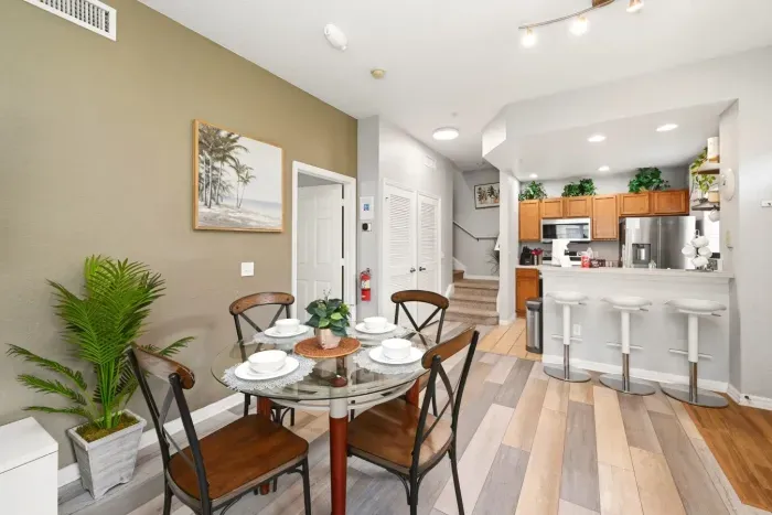 22-web-or-mls-4560-yellowgold-rd-e-27-101