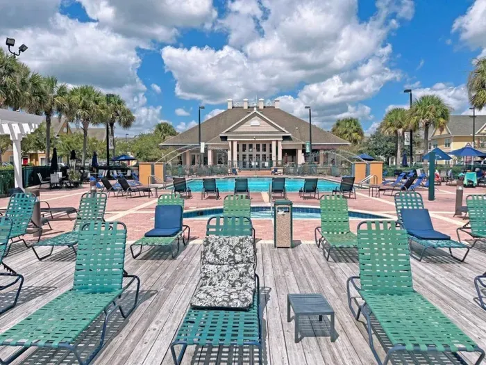 Resort.jfif