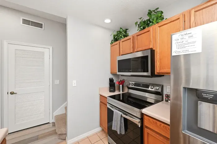14-web-or-mls-4560-yellowgold-rd-e-27-101