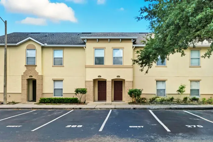 1-print-2773 Club Cortile Cir_01.jpg