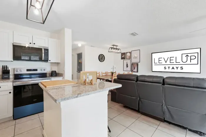 10-print-2773 Club Cortile Cir_10.jpg