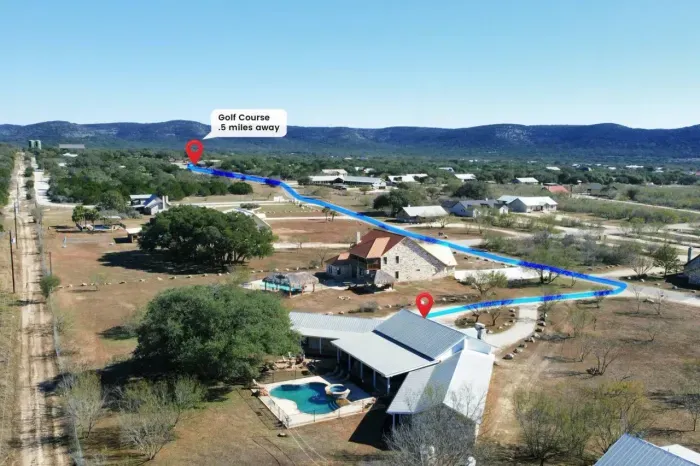 Fore! Just a quick half-mile drive from Adelante and you can tee off at the nearby golf course. Check out the map for easy directions.