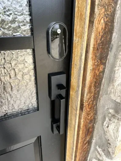 Enjoy the ultimate convenience with our 24/7 keyless access, allowing for an easy and hassle-free check-in process. Say goodbye to traditional check-in procedures and hello to a seamless arrival.