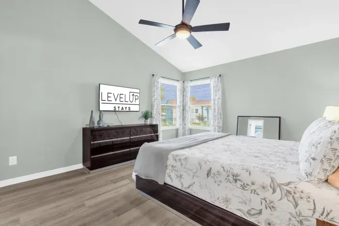 13-2743 N Poinciana Blvd 62 (12).jpg