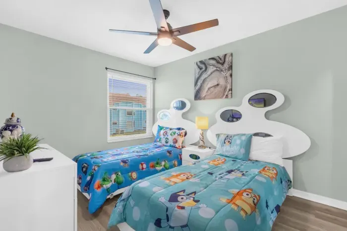 17-2743 N Poinciana Blvd 62 (16).jpg