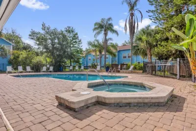 26-2743 N Poinciana Blvd 62 (34).jpg